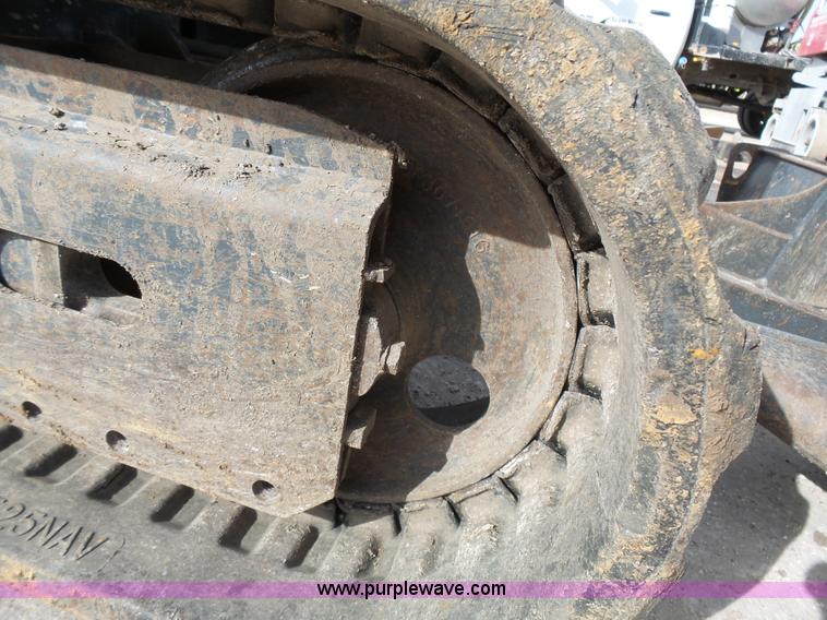image for item J4248 2007 John Deere 27D compact excavator