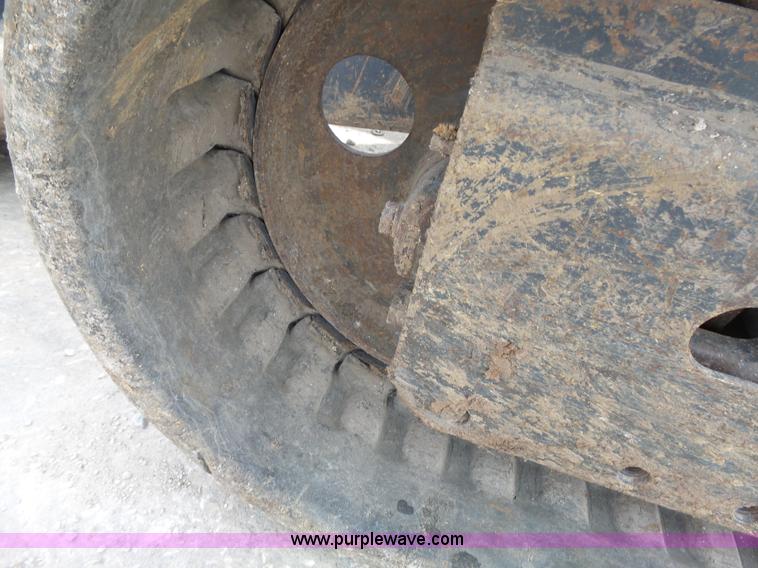 image for item J4248 2007 John Deere 27D compact excavator