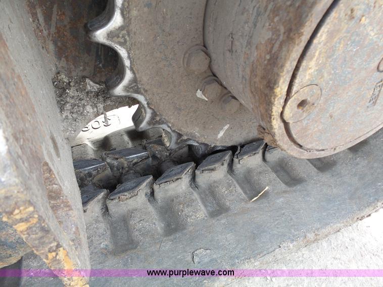 image for item J4248 2007 John Deere 27D compact excavator
