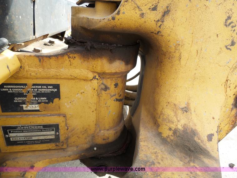 image for item J4248 2007 John Deere 27D compact excavator
