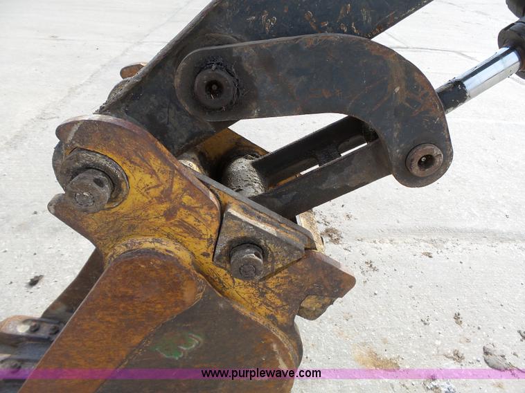 image for item J4248 2007 John Deere 27D compact excavator