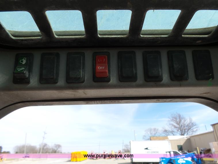 image for item J4250 2006 Bobcat S175 skid steer