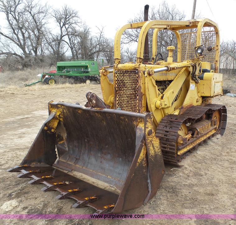 image for item J6225 1976 International 125E loader