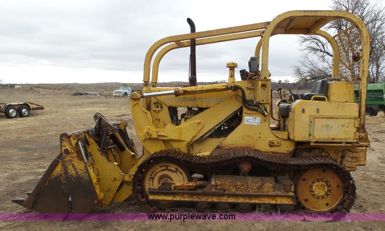 image for item J6225 1976 International 125E loader