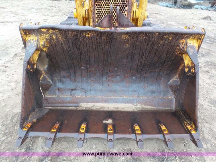 image for item J6225 1976 International 125E loader