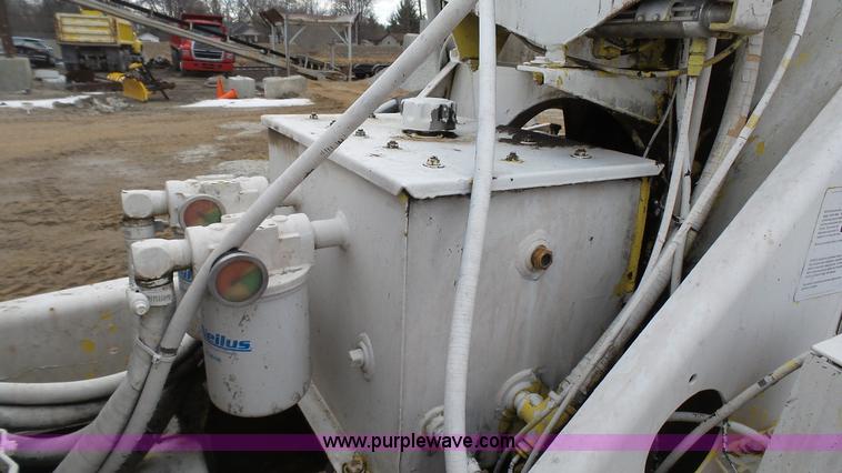 image for item J7263 1989 Peterbilt 357 mixer truck