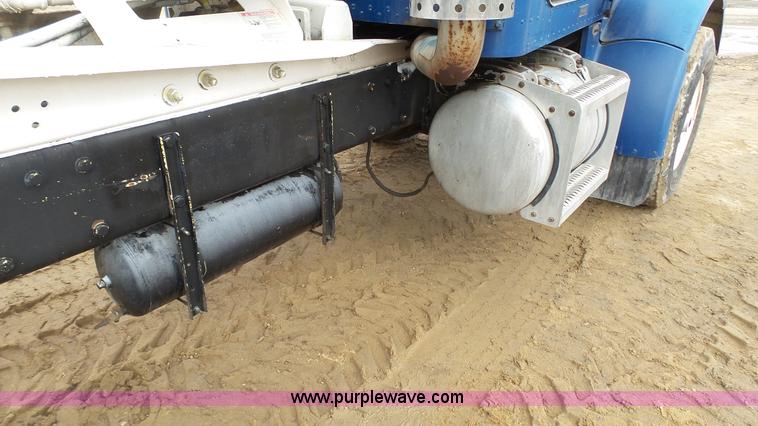 image for item J7263 1989 Peterbilt 357 mixer truck