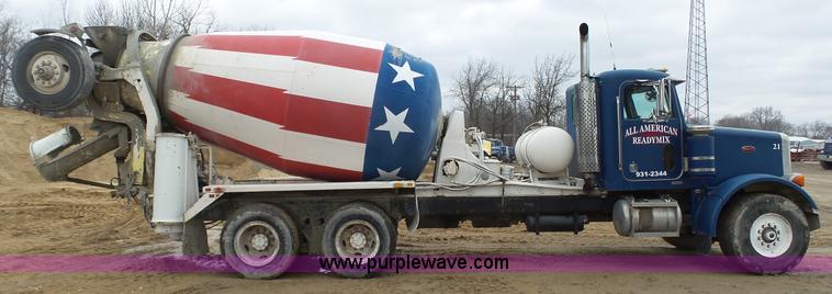 image for item J7264 1989 Peterbilt 357 mixer truck