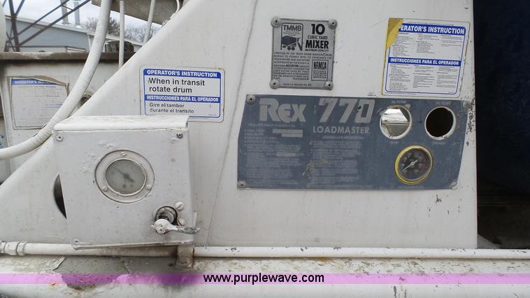 image for item J7264 1989 Peterbilt 357 mixer truck