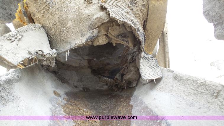 image for item J7264 1989 Peterbilt 357 mixer truck