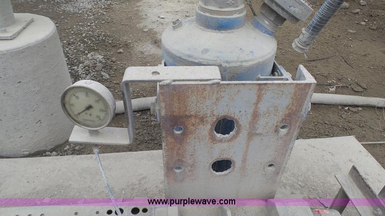 image for item J7266 2004 BOC Edwards Hibon concrete blower