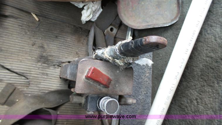 image for item J7267 1980 Ford L8000 dump truck