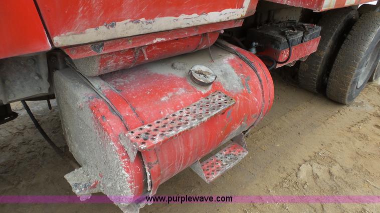 image for item J7267 1980 Ford L8000 dump truck