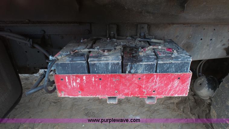 image for item J7267 1980 Ford L8000 dump truck