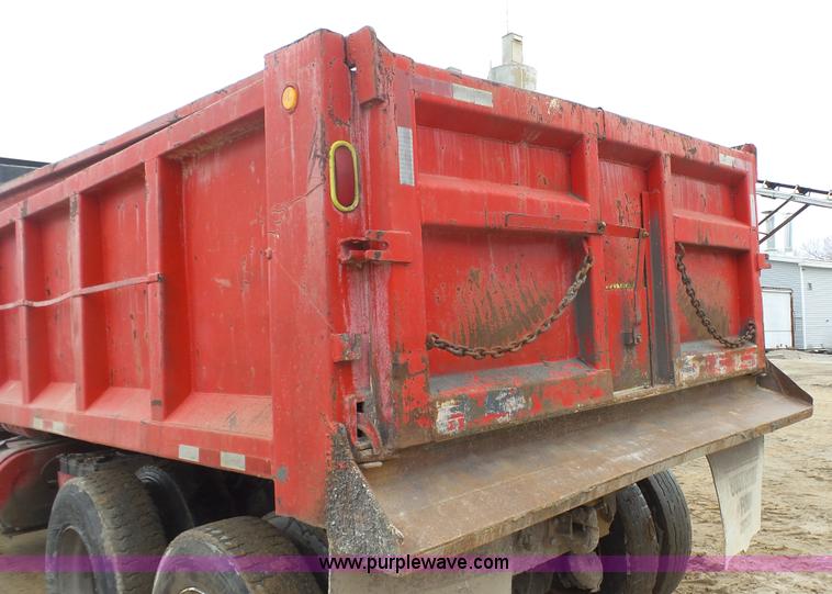 image for item J7267 1980 Ford L8000 dump truck