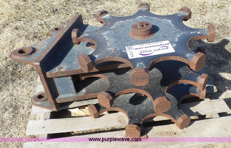 image for item J7275 Backhoe compactor