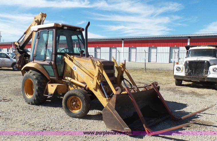 image for item J7277 Case 580K backhoe