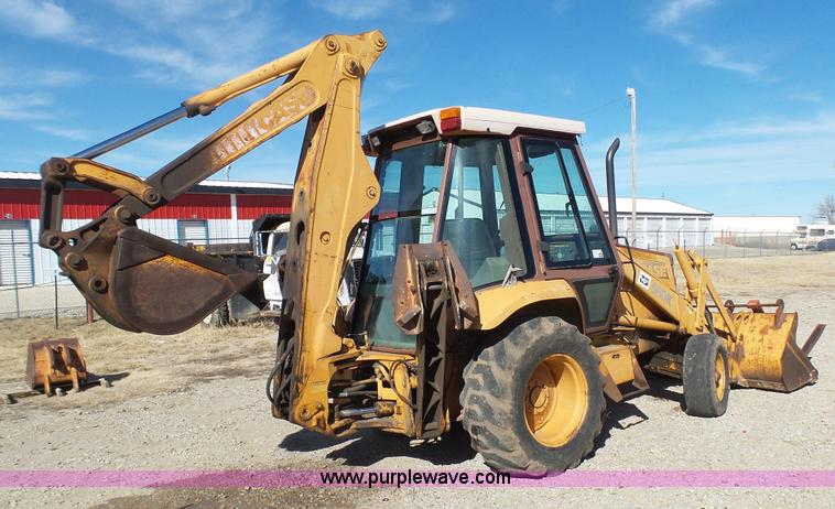 image for item J7277 Case 580K backhoe