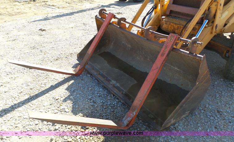 image for item J7277 Case 580K backhoe