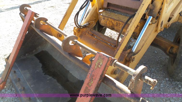 image for item J7277 Case 580K backhoe