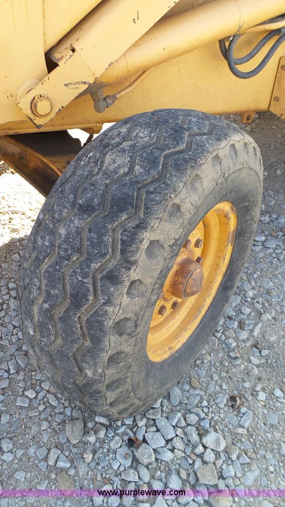 image for item J7277 Case 580K backhoe