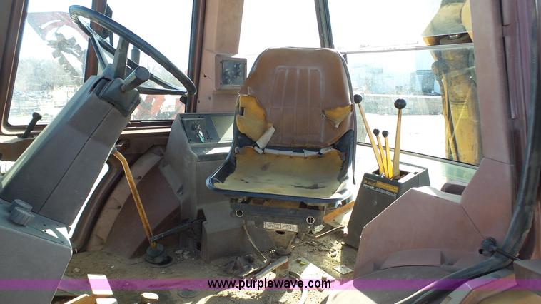 image for item J7277 Case 580K backhoe