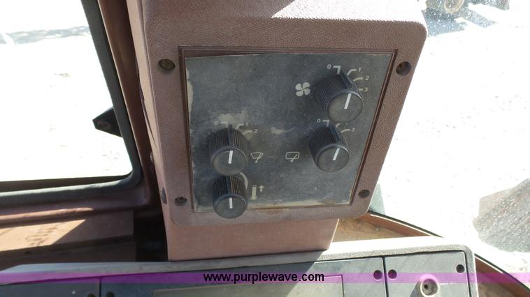 image for item J7277 Case 580K backhoe