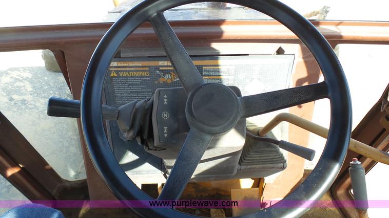 image for item J7277 Case 580K backhoe