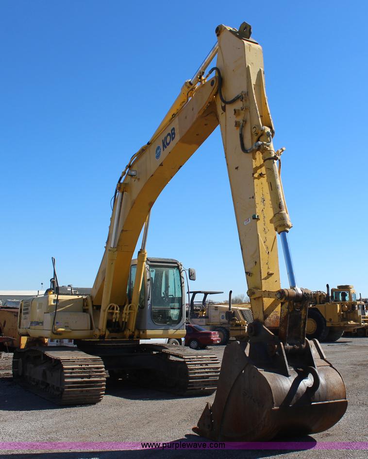 image for item J7561 2005 Kobelco SK330LC excavator