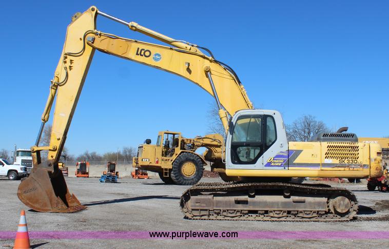 image for item J7561 2005 Kobelco SK330LC excavator