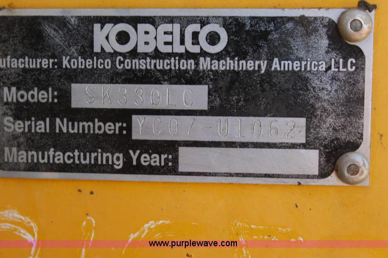 image for item J7561 2005 Kobelco SK330LC excavator