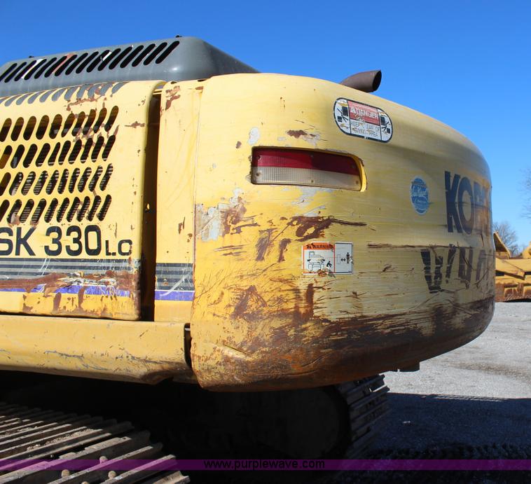 image for item J7561 2005 Kobelco SK330LC excavator