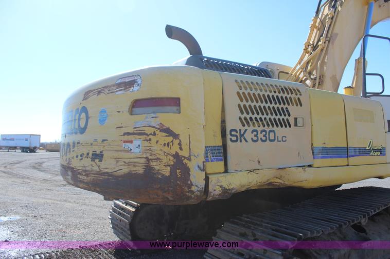 image for item J7561 2005 Kobelco SK330LC excavator