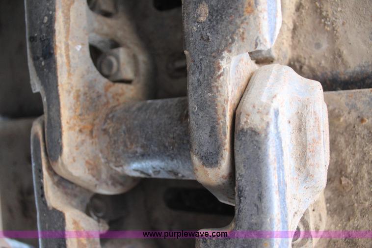 image for item J7561 2005 Kobelco SK330LC excavator