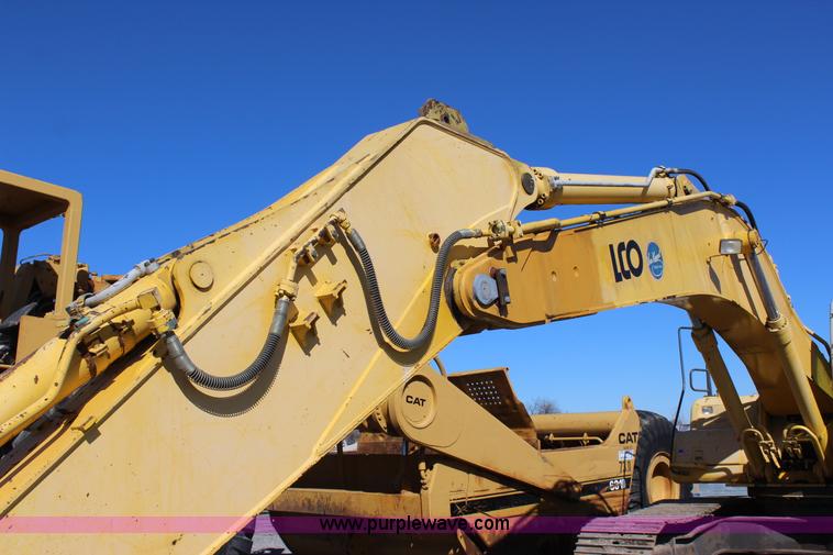 image for item J7561 2005 Kobelco SK330LC excavator