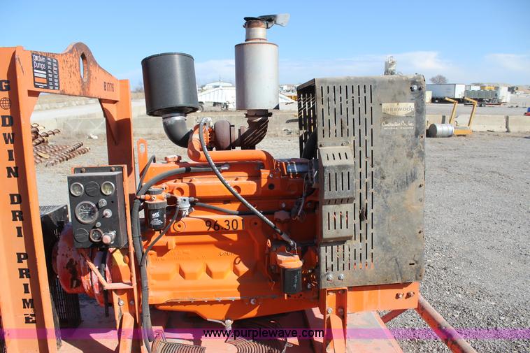 image for item J7562 Goodwin water pump