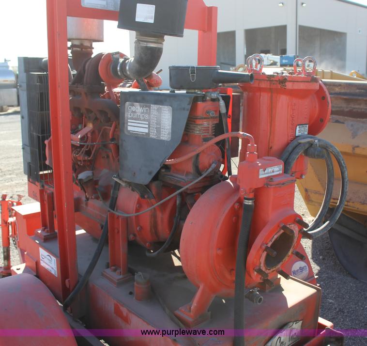 image for item J7569 Goodwin water pump