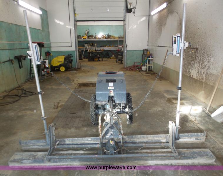 image for item J8877 2006 Somero Copperhead XD 2.0 laser screed