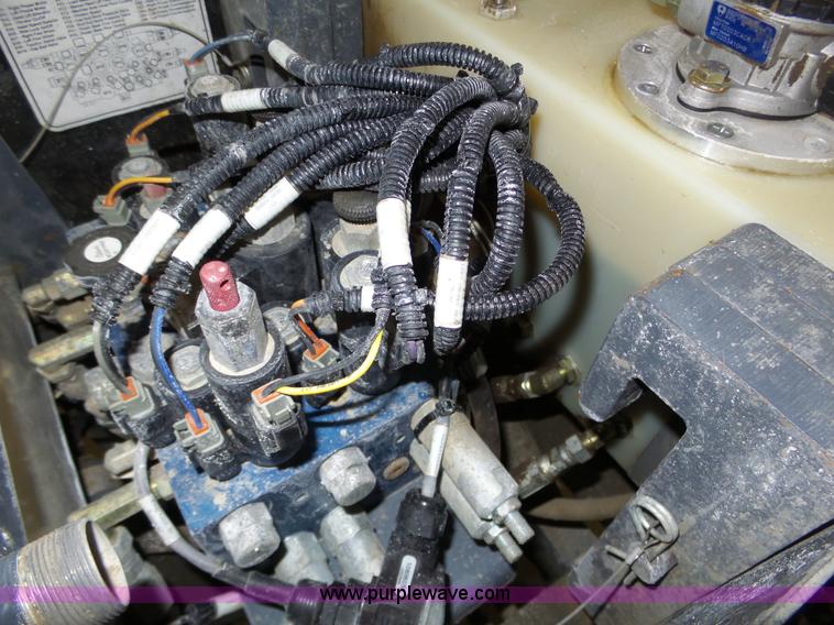 image for item J8877 2006 Somero Copperhead XD 2.0 laser screed