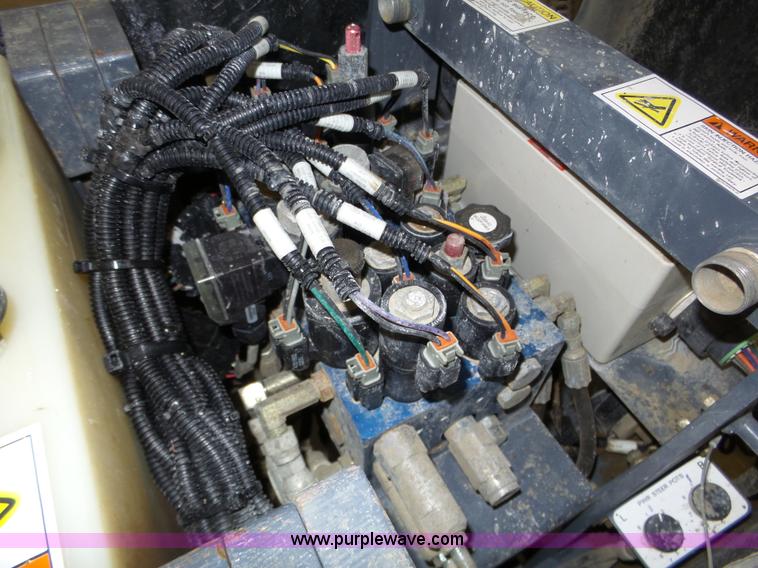 image for item J8877 2006 Somero Copperhead XD 2.0 laser screed