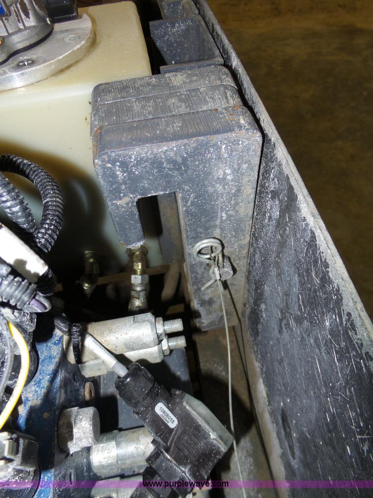 image for item J8877 2006 Somero Copperhead XD 2.0 laser screed