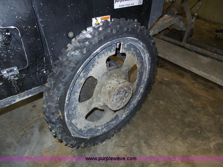 image for item J8877 2006 Somero Copperhead XD 2.0 laser screed