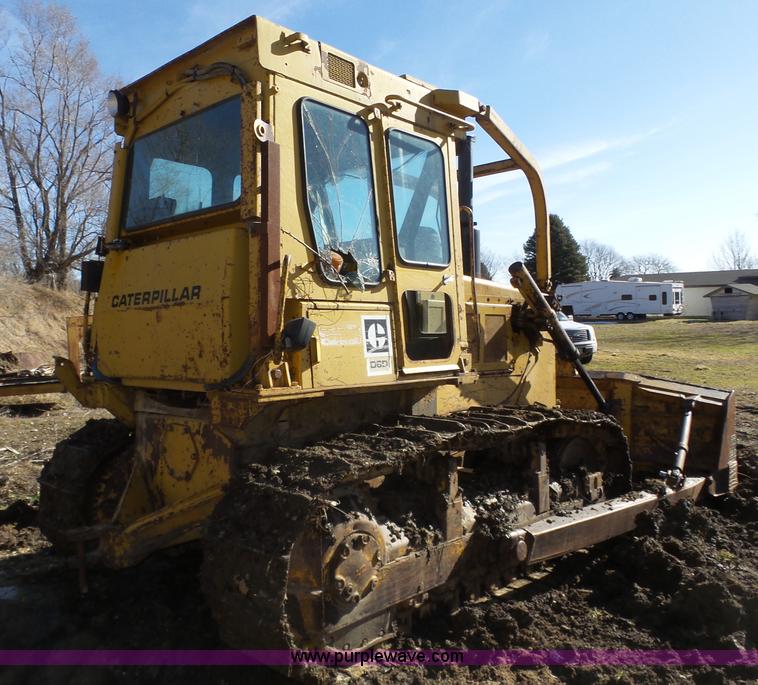 image for item J8879 Caterpillar D6D dozer