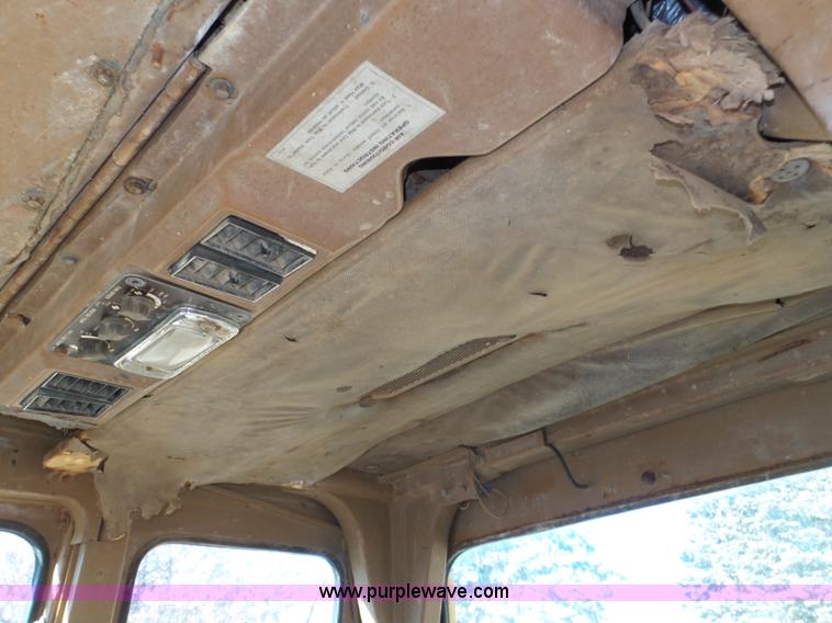 image for item J8879 Caterpillar D6D dozer