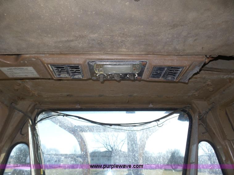 image for item J8879 Caterpillar D6D dozer