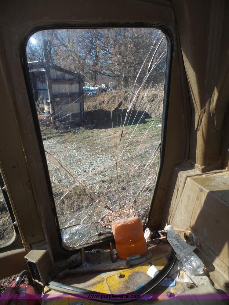 image for item J8879 Caterpillar D6D dozer