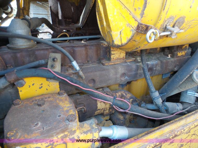 image for item J8879 Caterpillar D6D dozer