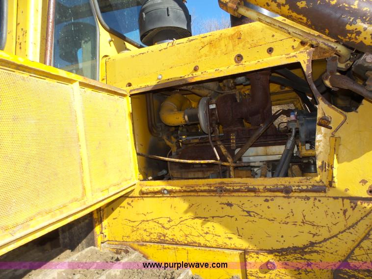 image for item J8879 Caterpillar D6D dozer
