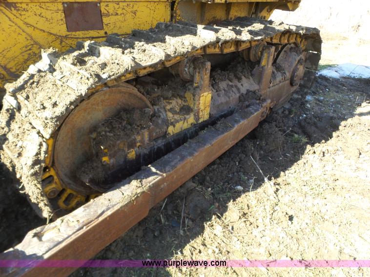 image for item J8879 Caterpillar D6D dozer