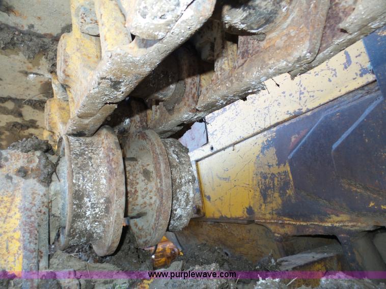 image for item J8879 Caterpillar D6D dozer